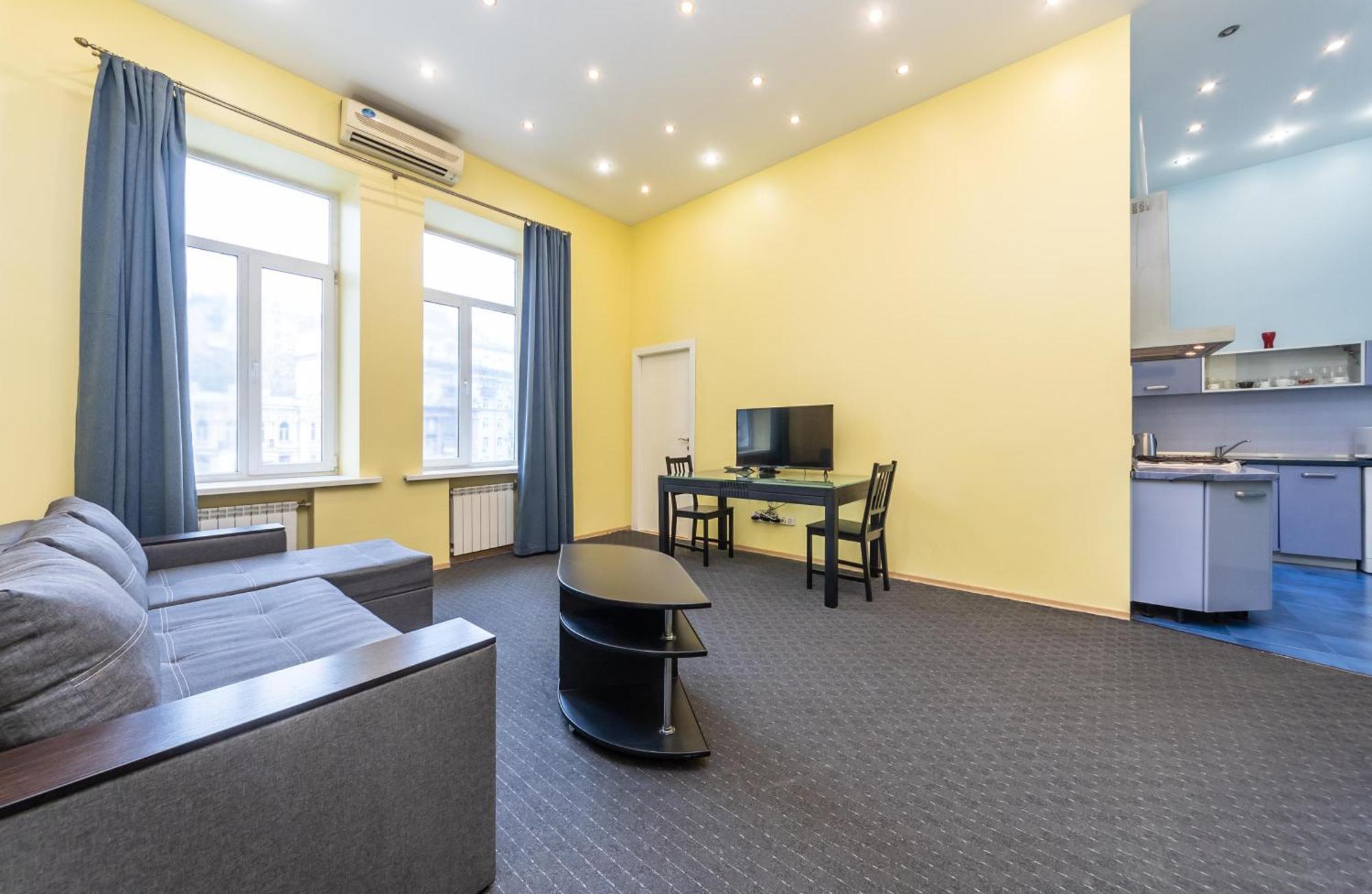 Kievacccommodation Near Gulliver 24H Self Check-In Exteriér fotografie