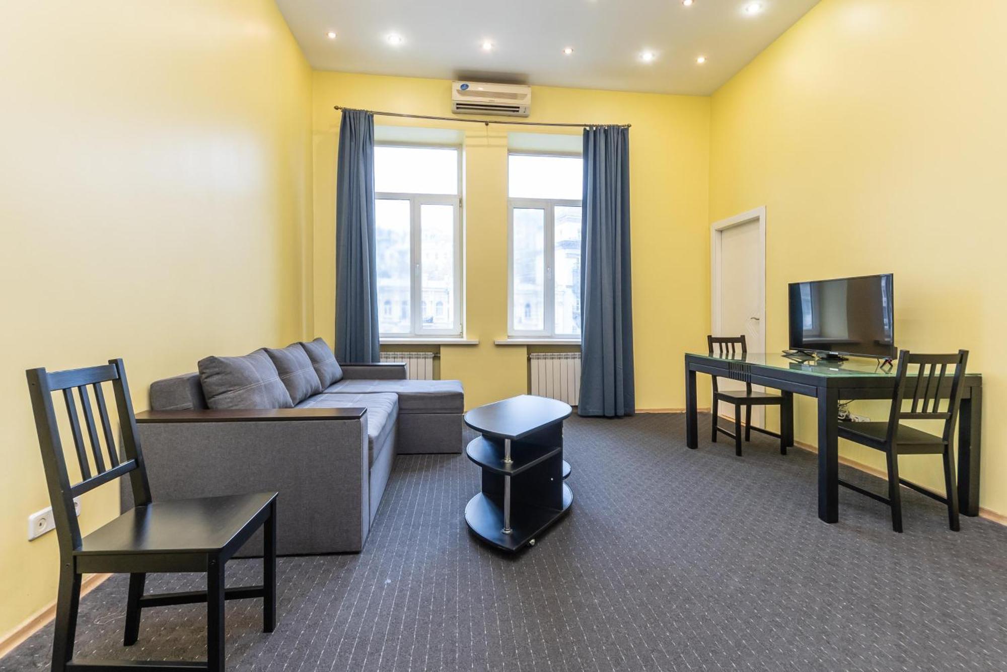 Kievacccommodation Near Gulliver 24H Self Check-In Exteriér fotografie