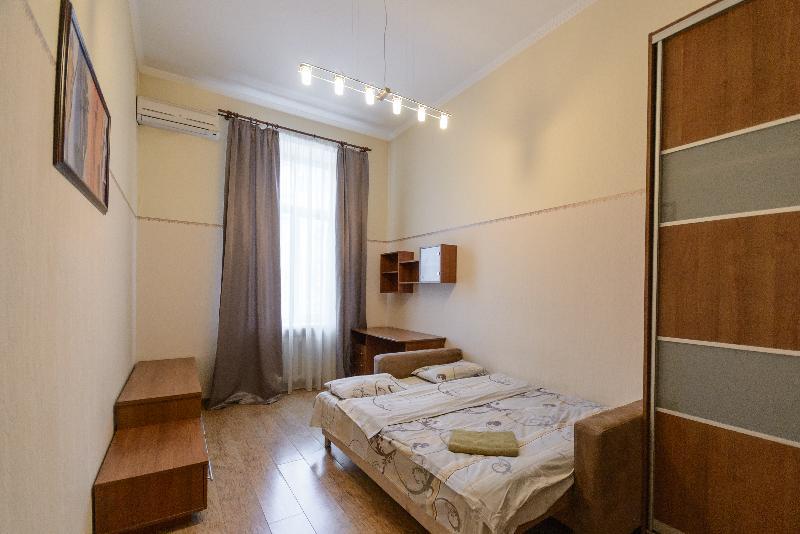 Kievacccommodation Near Gulliver 24H Self Check-In Exteriér fotografie